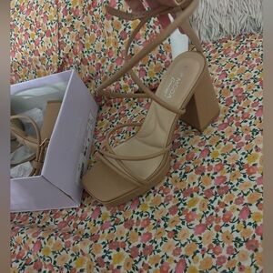 Skin color shoes size 8 and never worn